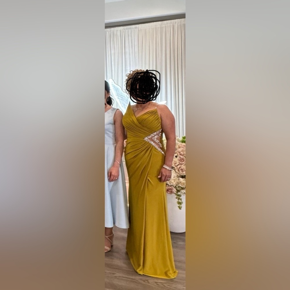 Elegant Yellow Evening Gown